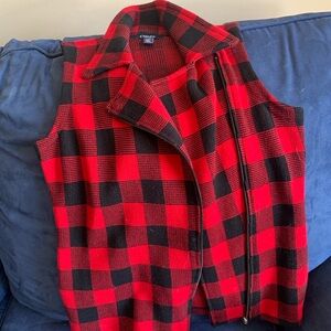 Chaps knit plaid vest